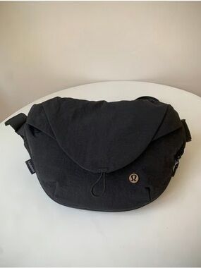 Lululemon Black Crossbody Sling Bag